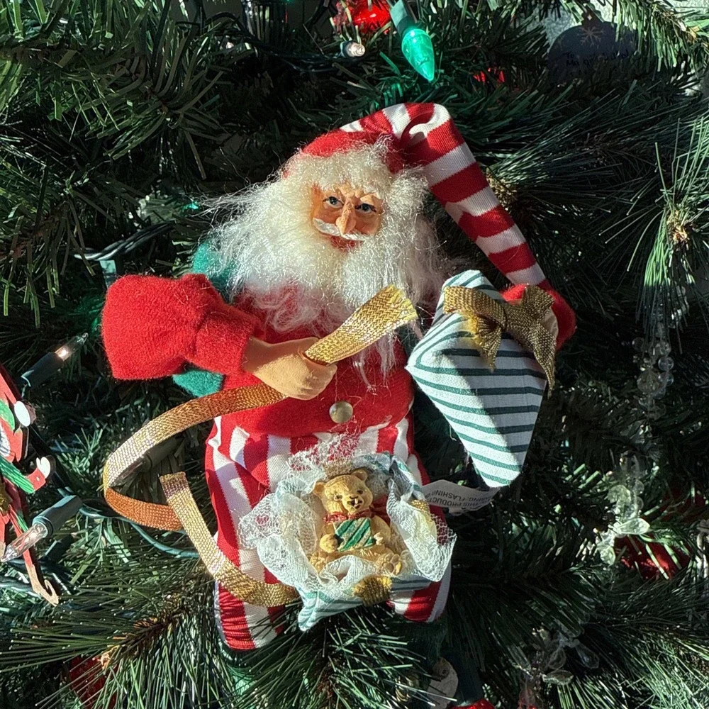 Vintage Animated Santa‎ Bear in Gift Box Ornament **Tested Works**